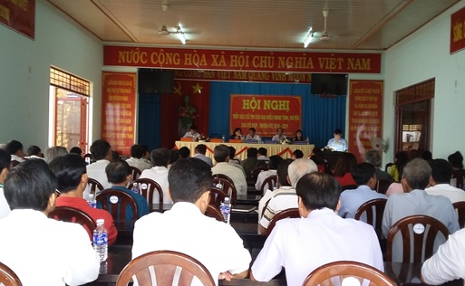 Đại biểu HĐND tỉnh, huyện tiếp xúc cử tri xã Trà Vong