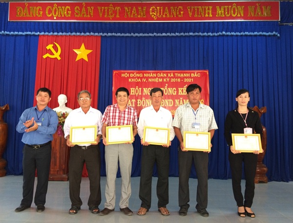 Thường trực Hội đồng nhân dân xã Thạnh Bắc tổ chức hội nghị tổng kết hoạt động HĐND xã năm 2016