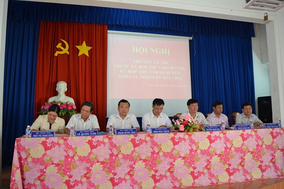 Đại biểu Hội đồng nhân dân 2 cấp tỉnh, huyện  tiếp xúc cử tri 2 xã Tân Hòa, Suối Ngô