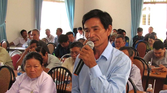 Chủ tịch UBND tỉnh Phạm Văn Tân tiếp xúc cử tri xã Bình Minh, Thành phố trước kỳ họp thứ tư