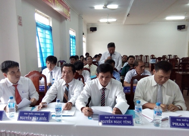 HĐND xã Phước Trạch:  Tổ chức kỳ họp thứ 3 HĐND xã khóa XI, nhiệm kỳ 2016-2021