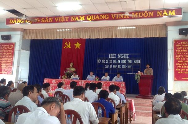 Đại biểu HĐND tỉnh tiếp xúc cử tri xã Thái Bình huyện Châu Thành sau kỳ họp thứ 4: Vấn đề về đường giao thông nông thôn được cử tri quan tâm
