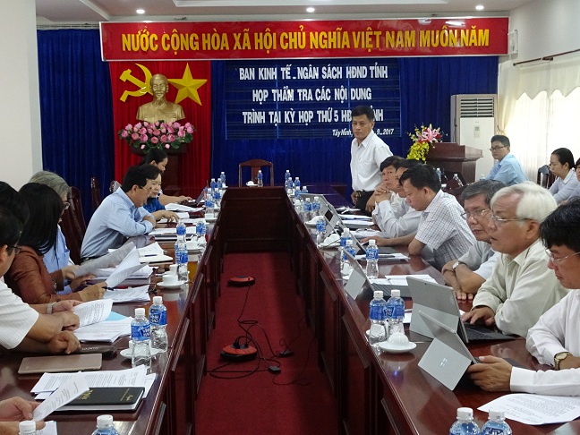 Một số vấn đề về hoạt động thẩm tra của các Ban HĐND cấp tỉnh, huyện