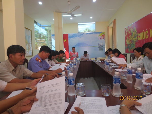 Ban Pháp chế HĐND huyện Dương Minh họp thẩm tra các báo cáo liên quan lĩnh vực pháp chế trình kỳ họp thứ 4 HĐND huyện, nhiệm kỳ 2016-2021
