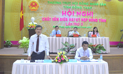 Lồng ghép với công tác đánh giá cán bộ