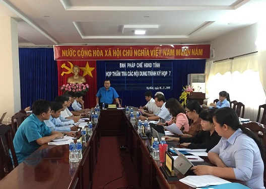 Hội nghị thẩm tra các nội dung trình kỳ họp thứ 7 HĐND tỉnh liên quan đến lĩnh vực Pháp chế