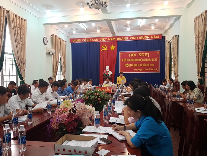 THƯỜNG TRỰC HĐND HUYỆN GÒ DẦU: SƠ KẾT 6 THÁNG VÀ GIAO BAN VỚI THƯỜNG TRỰC HĐND CÁC XÃ, THỊ TRẤN QUÝ II NĂM 2018