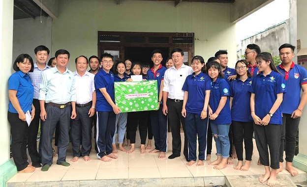 BÍ THƯ THỨ NHẤT TRUNG ƯƠNG  ĐOÀN TNCS HỒ CHÍ MINH THĂM CHIẾN SĨ MÙA HÈ XANH TẠI TÂY NINH