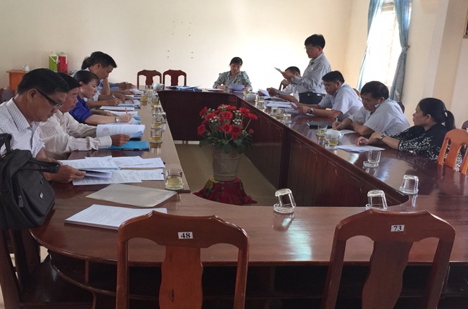 BAN PHÁP CHẾ HĐND HUYỆN TÂN BIÊN GIÁM SÁT VIỆC BAN HÀNH VĂN BẢN QUY PHẠM PHÁP LUẬT CỦA HĐND XÃ THẠNH TÂY