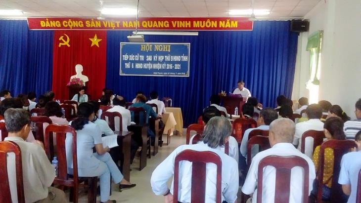  Đại biểu Hội đồng nhân dân tỉnh, huyện tiếp xúc cử tri sau kỳ họp thứ 9 HĐND tỉnh và thứ 6 HĐND huyện Gò Dầu