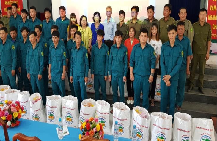 Phó Chủ tịch HĐND tỉnh: Thăm và tặng quà cho lực lượng Công an xã nhân dịp tết Nguyên đán Kỷ Hợi