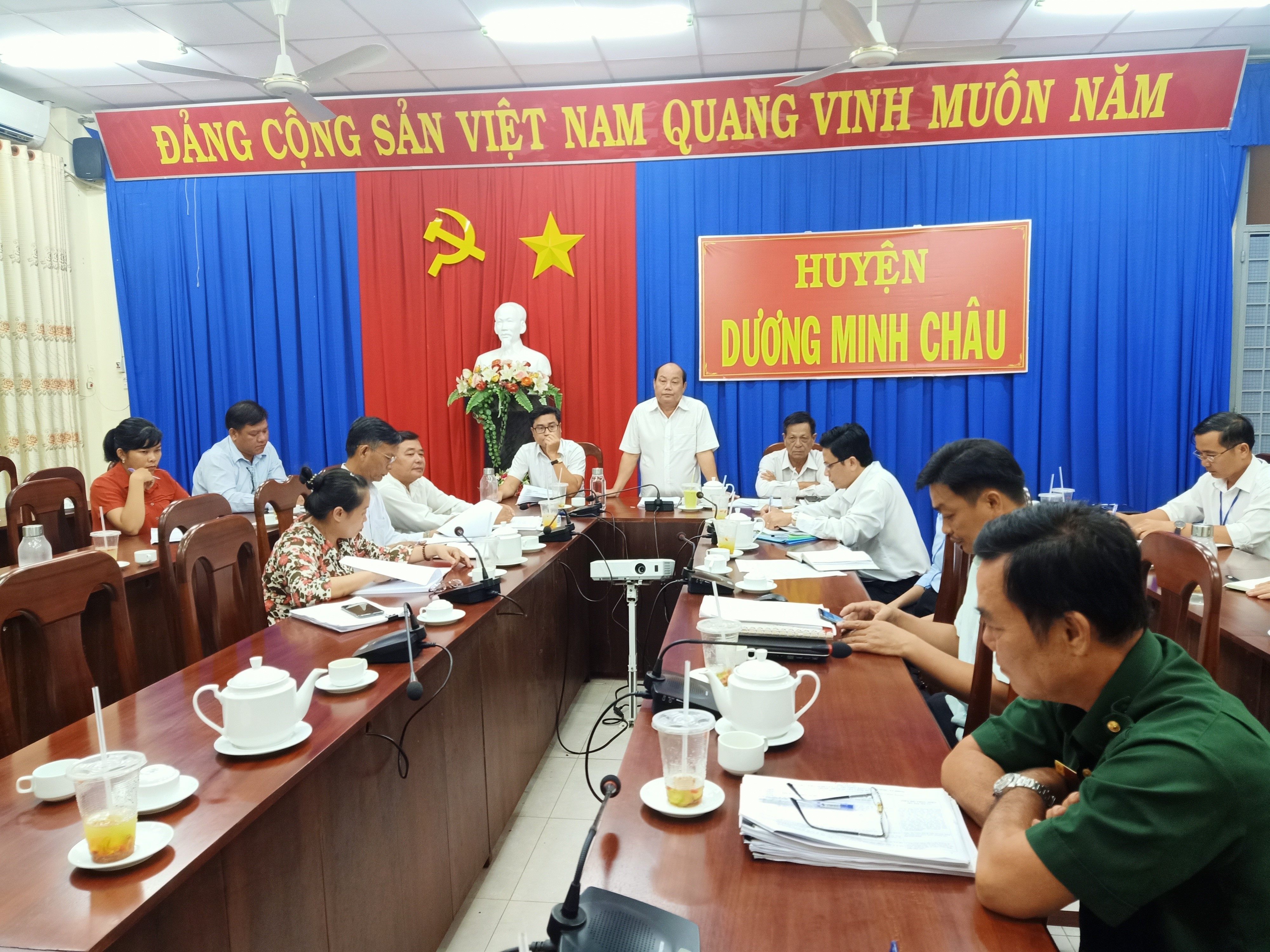 Thường trực HĐND huyện Dương Minh Châu:   Giám sát việc giải quyết kiến nghị của cử tri 