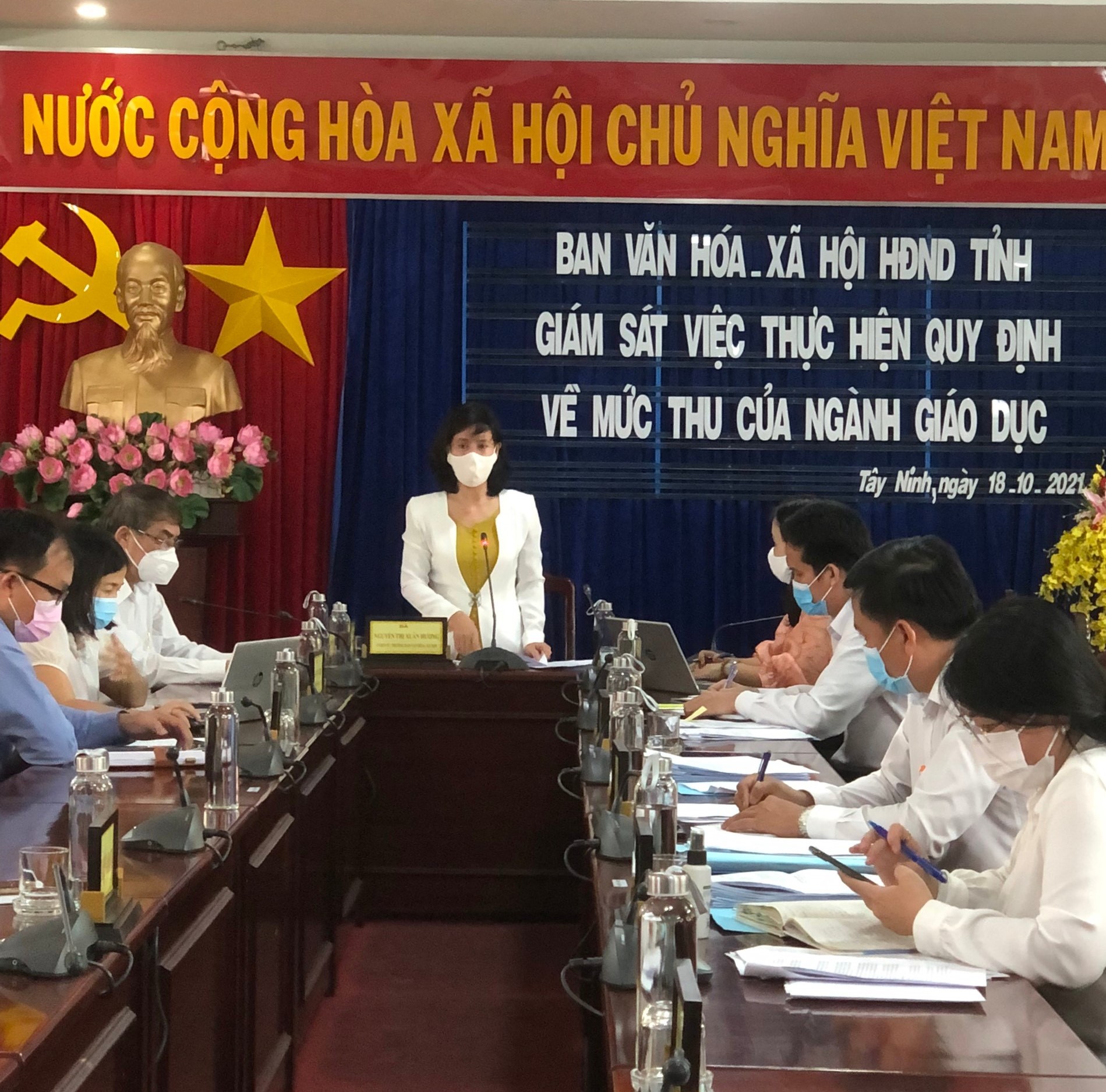 Nhung 2010 1.jpg
