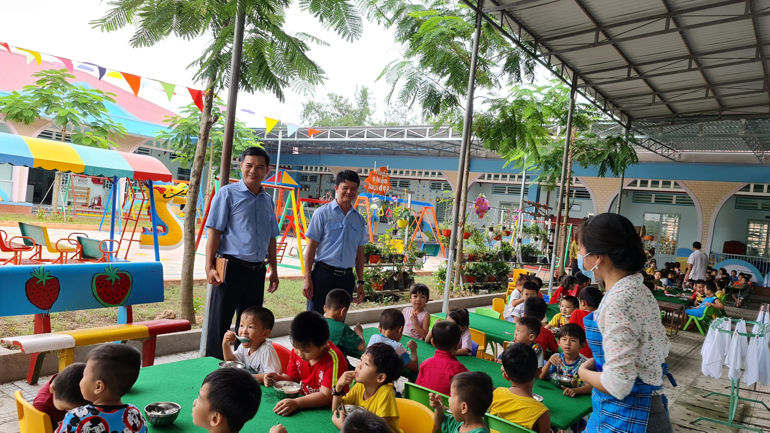 ​  Thường trực HĐND xã Suối Ngô, huyện Tân Châu: Khảo sát thực trạng công tác tổ chức bán trú đối với trường mầm non Suối Ngô trong năm học 2020 - 2021
