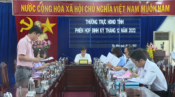 quang canh phien hop thang 12.png